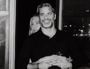 Saiba como Jennifer Aniston conheceu seu novo namorado de 50 anos