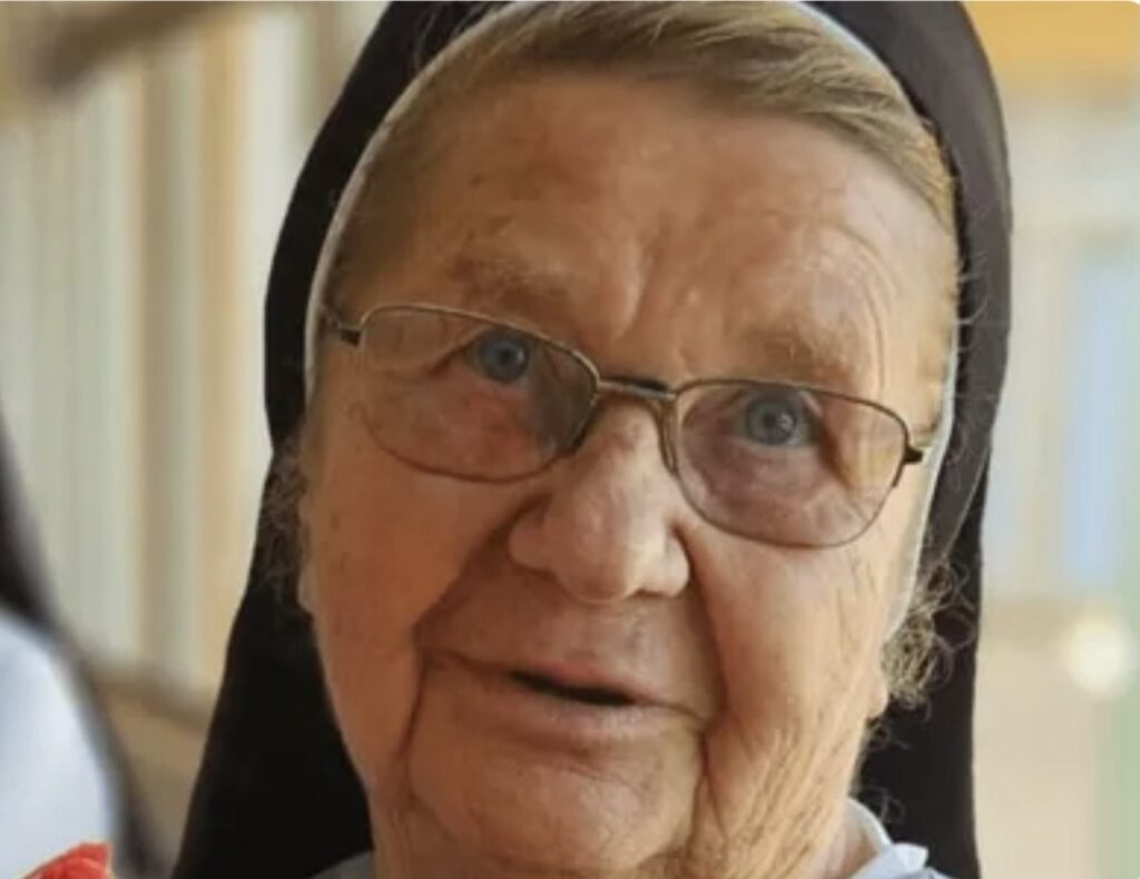 Freira de 82 anos é morta após homem invadir convento no Paraná