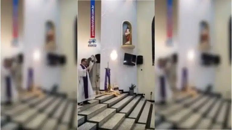 Padre causa polêmica em missa no RJ: “Vai puxar o saco do Bolsonaro”; VEJA VÍDEO!