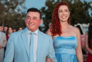 Morre Lorena Batista, filha do cantor Amado Batista, aos 46 anos
