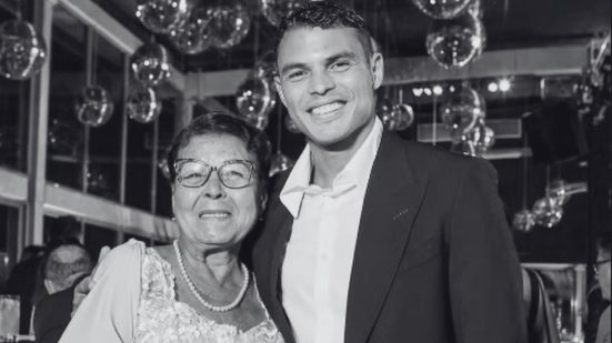 Thiago Silva lamenta morte da mãe aos 70 anos: “Inacreditável”