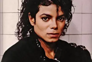 Michael Jackson recebe novas acusações de filhos de amigo