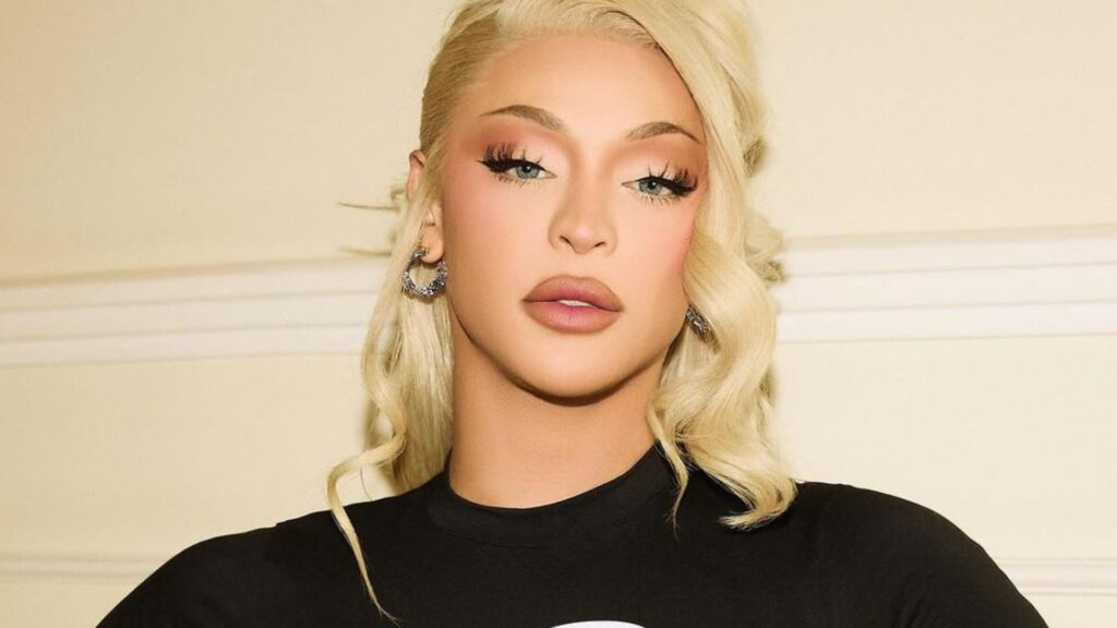 Pabllo Vittar descobre que ficante mostrava suas fotos íntimas a amigos; veja video!