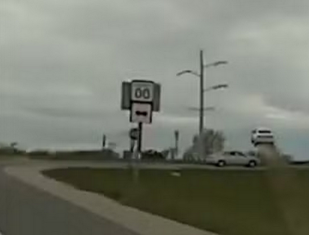 Carro (foto Reprodução Redes Sociais)