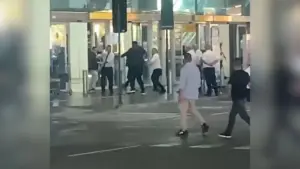 Briga entre motoristas no Aeroporto de Guarulhos deixa um ferido; VEJA VÍDEO!