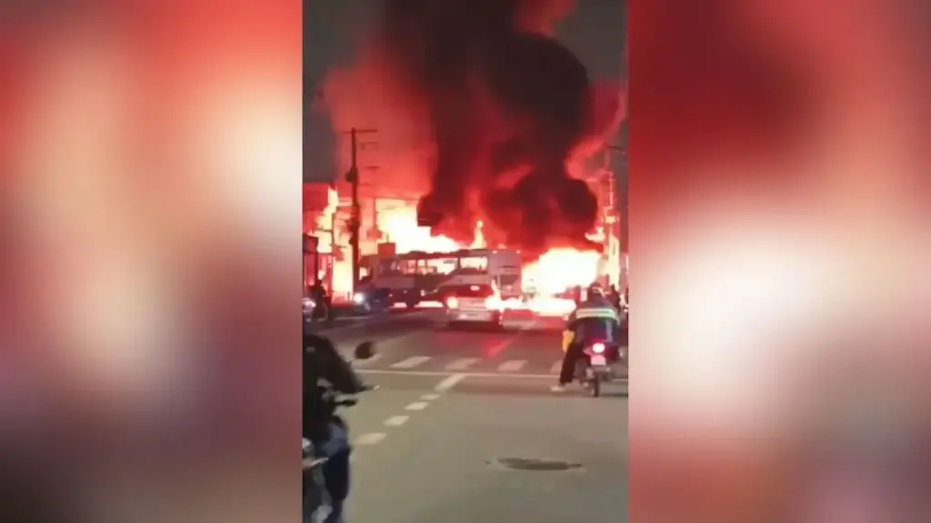 Ônibus são incendiados e via é bloqueada em Guarulhos; VEJA VÍDEO!