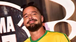 Show de Ricky Martin é interrompido após gás lacrimogêneo atingir plateia na Europa; veja