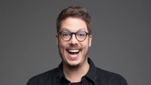 Vídeo de Porchat sobre Vorcaro, Flávio e Nikolas é top 1 no YouTube