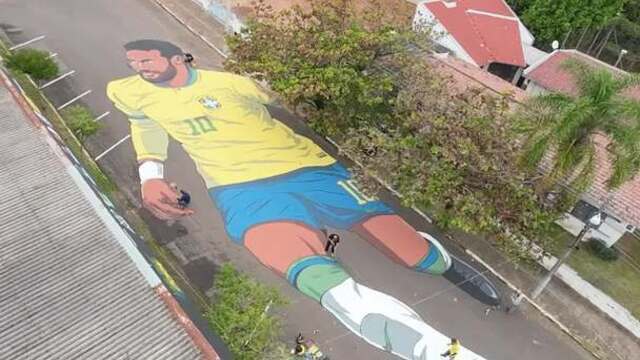 Neymar gigante chama atenção em rua do Rio Grande do Sul