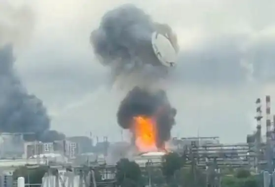 Tampa de tanque de combustível voa em Moscou após ataque da Ucrânia; VEJA VÍDEO!