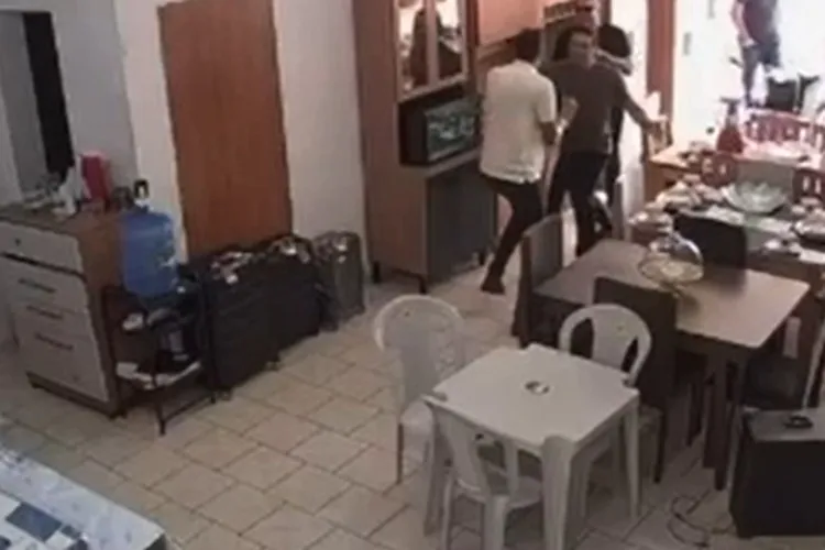 Prefeito baiano agride vereador e caso vai parar na polícia; veja vídeo!