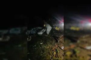 Duas pessoas morrem após queda de avião em Goiás; veja vídeo