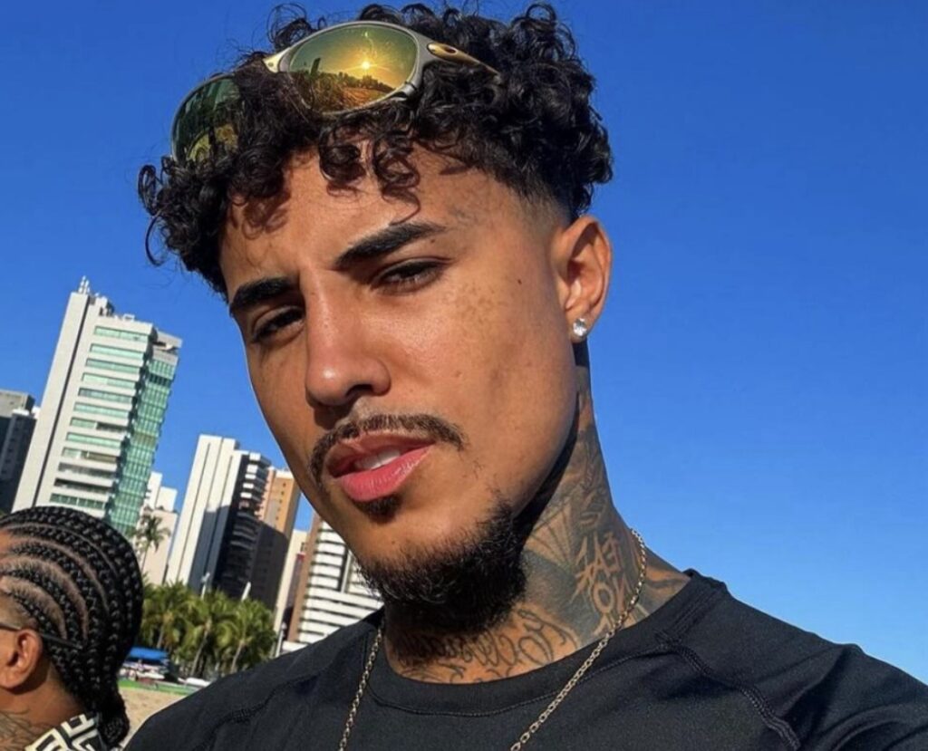 MC Livinho é flagrado em confusão generalizada após show em Maceió; Veja Vídeo!