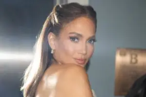Jennifer Lopez revela como filme brasileiro a ajudou a superar divórcio de Ben Affleck