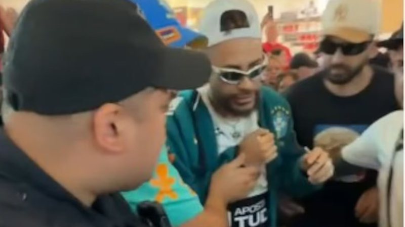 Sósia de Neymar causa tumulto em shopping dos EUA e mobiliza seguranças; veja