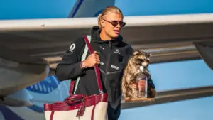 Haaland surpreende ao gastar mais de R$ 8 mil em pelúcias durante viagem aos EUA