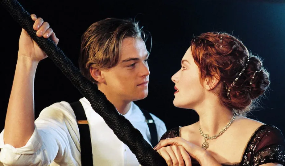 Ator de Titanic relembra caso em que elenco foi drogado durante as gravações