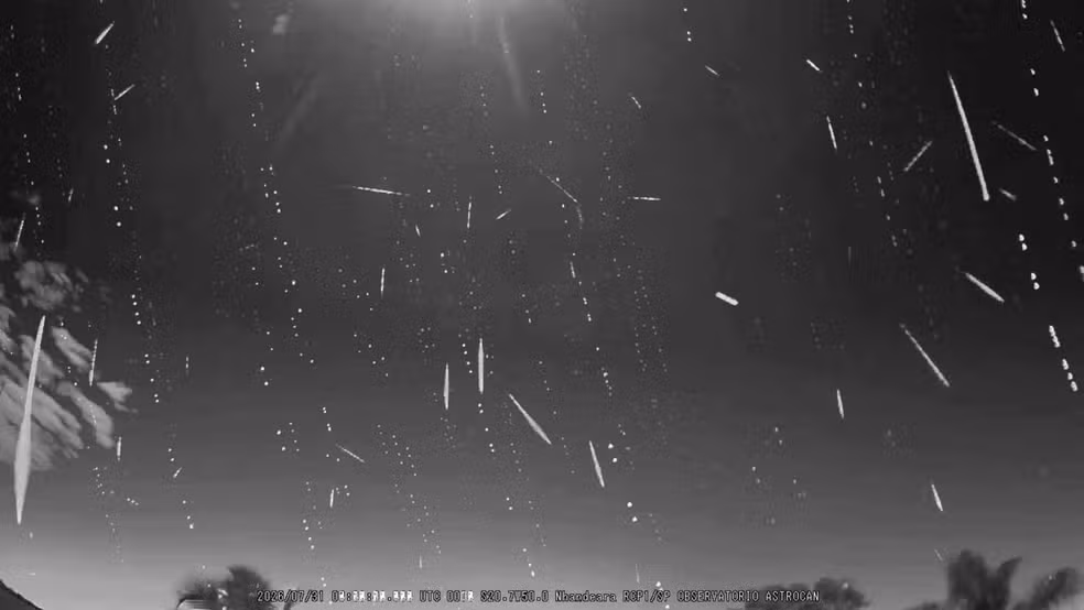 Astrônomo brasileiro captura chuva de meteoros no interior de SP; VEJA VÍDEO!