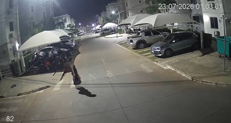 Mãe joga recém-nascida em lixeira de condomínio; VEJA VÍDEO!
