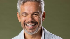 Otaviano Costa sofre lesão durante ensaio do Dança dos Famosos