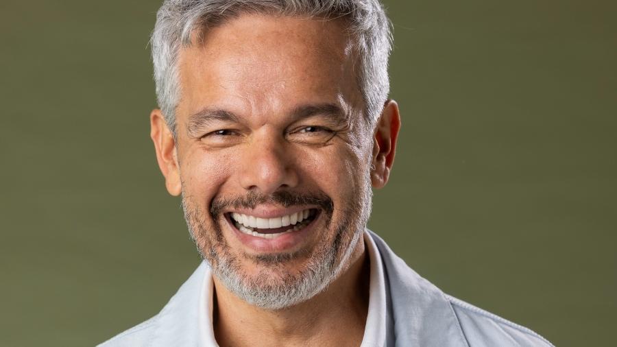 Otaviano Costa sofre lesão durante ensaio do Dança dos Famosos