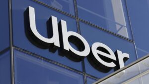 Uber lança vídeo ao vivo para pais assistirem a viagens de filhos no app