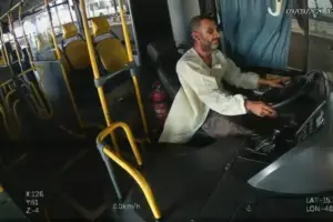Homem foge de hospital, rouba ônibus e é preso; VEJA VÍDEO!