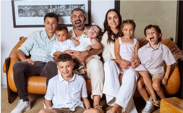 Saiba quantos filhos Juliano Cazarré tem