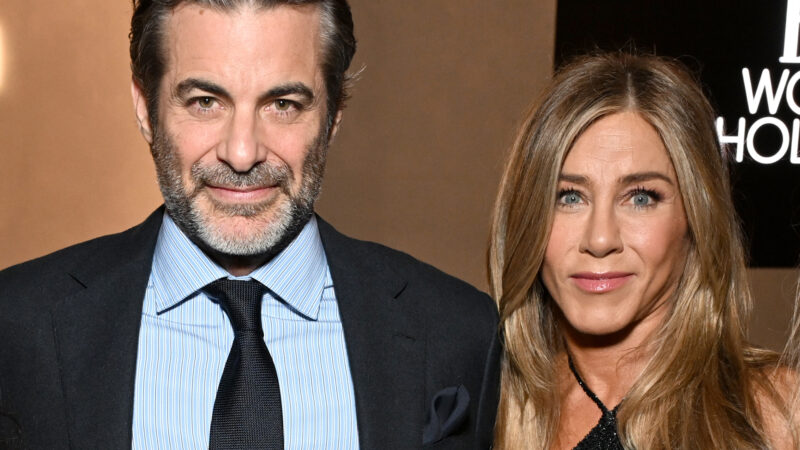 Namorado de Jennifer Aniston quebra o silêncio sobre romance: ‘Abençoado’