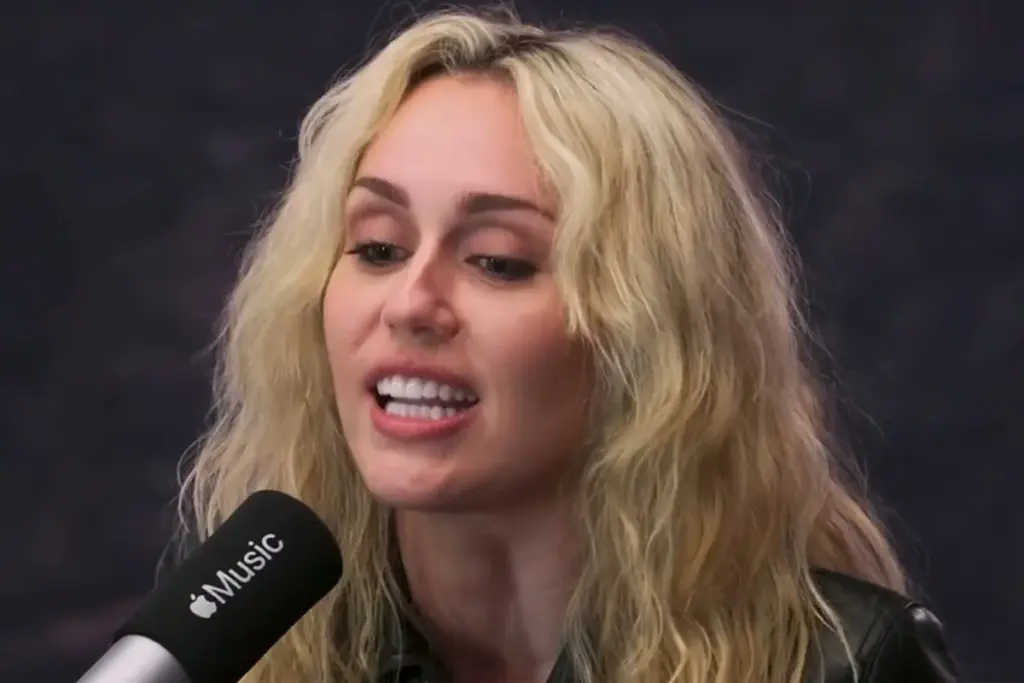Miley Cyrus decide não fazer mais turnês fora dos EUA