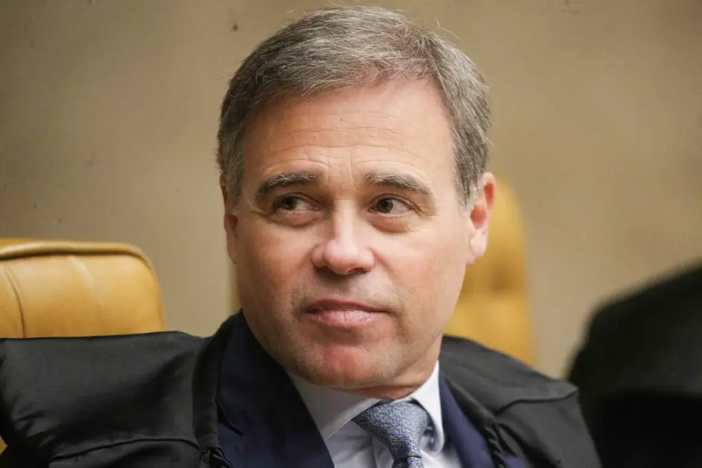 Mendonça diz que “STF não pertence a nenhum de seus membros”