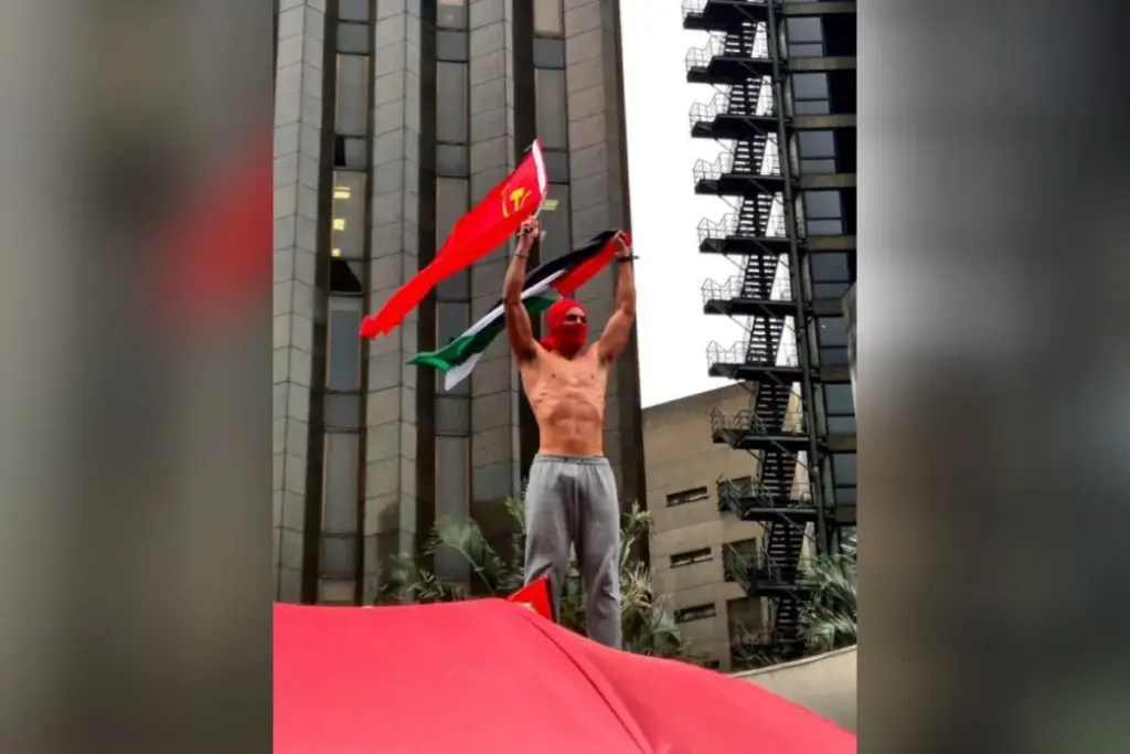 Saiba quem é o “Gostoso da Paulista” que viralizou após ato pró-Lula em SP