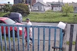 Menina de 9 anos é salva de tentativa de estupro ao fazer sinal universal de socorro; veja