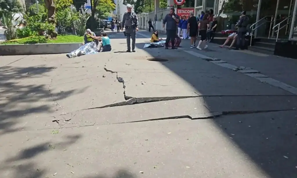 Explosão de bueiro deixa três feridos na avenida Paulista durante ato de Lula em SP;SAIBA DETALHES!