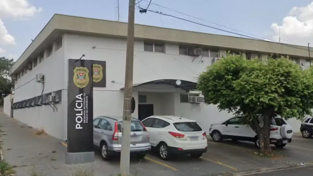 Homem morre em motel acompanhado de mulher e pastor