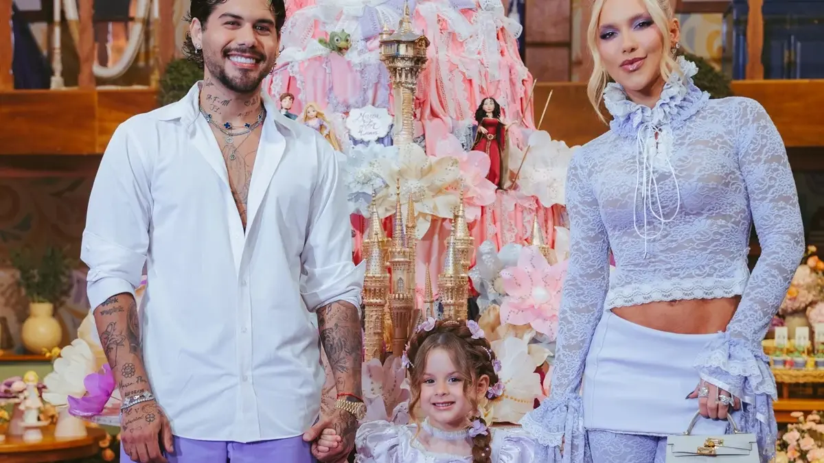Princesa em festa de Maria Flor detalha interação de Virginia e Zé Felipe