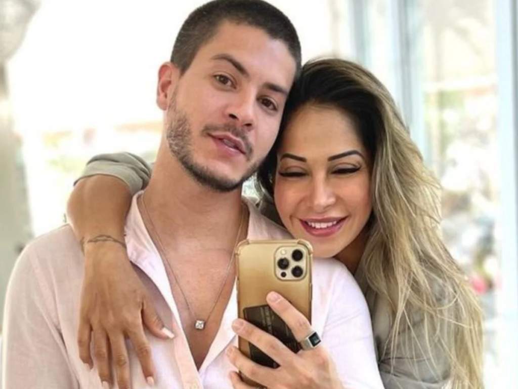 Arthur Aguiar e Maíra Cardi (Foto Reprodução Instagram)