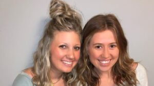 Railey Greeson e Brooklyn Shuler, da Geórgia (EUA), se descrevem como amigas leais.