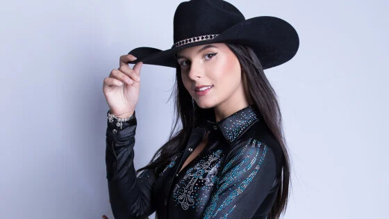 Ana Castela