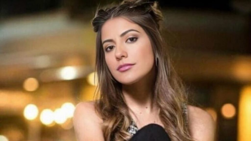 Ana Paula Leme Presa 9636
