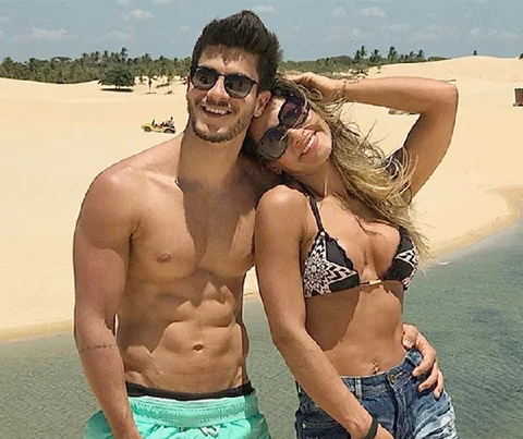 Arthur Aguiar e Maíra Cardi (Foto Reprodução Instagram)