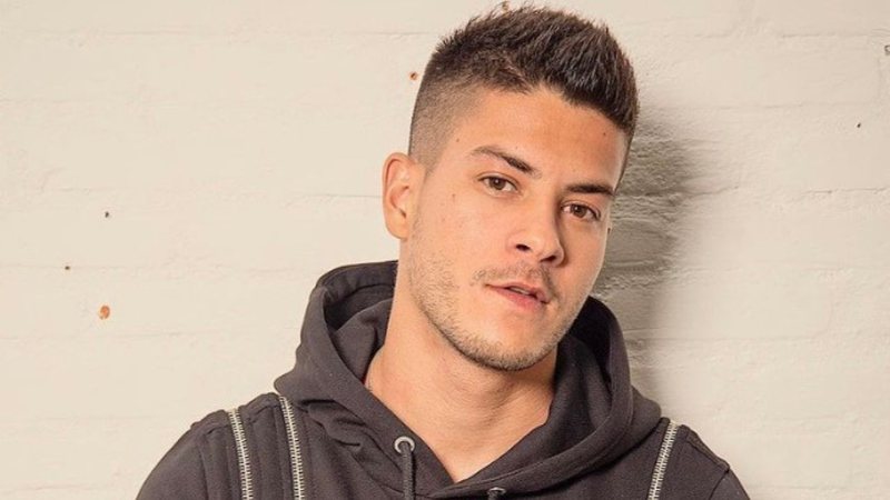 Arthur Aguiar Biografia Widelg
