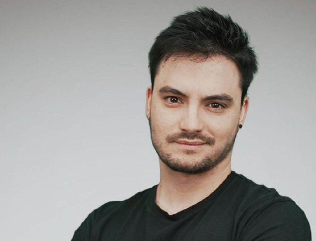 Felipe Neto Widelg(1)