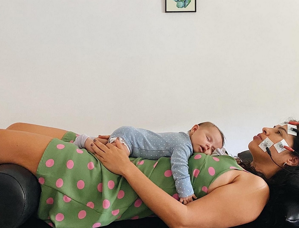 Mulher E Bebê (foto Reprodução Redes Sociais)