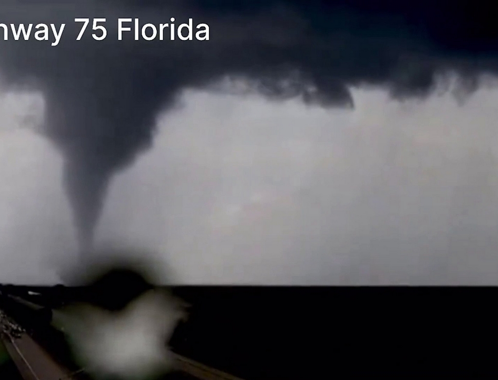Tornado Na Flórida (foto Reprodução Redes Sociais)