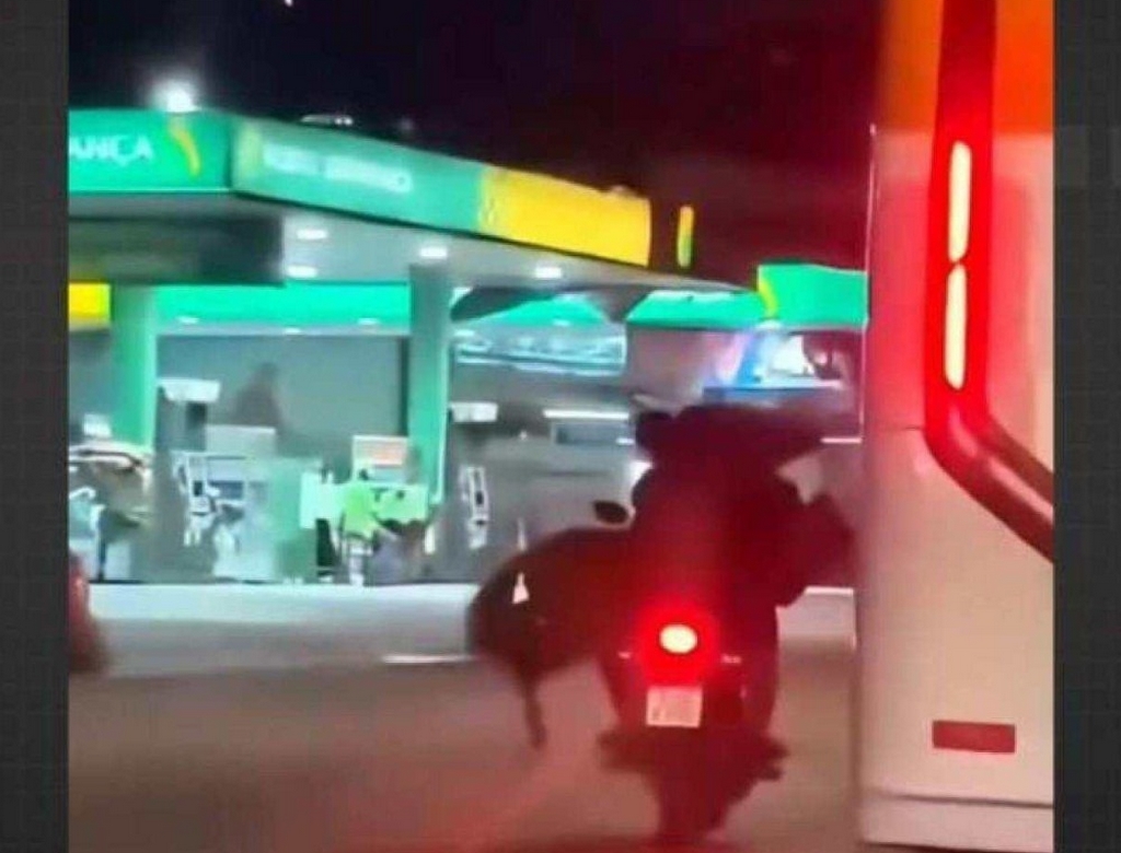 Cavalo Na Moto (foto Reprodução Redes Sociais) 1