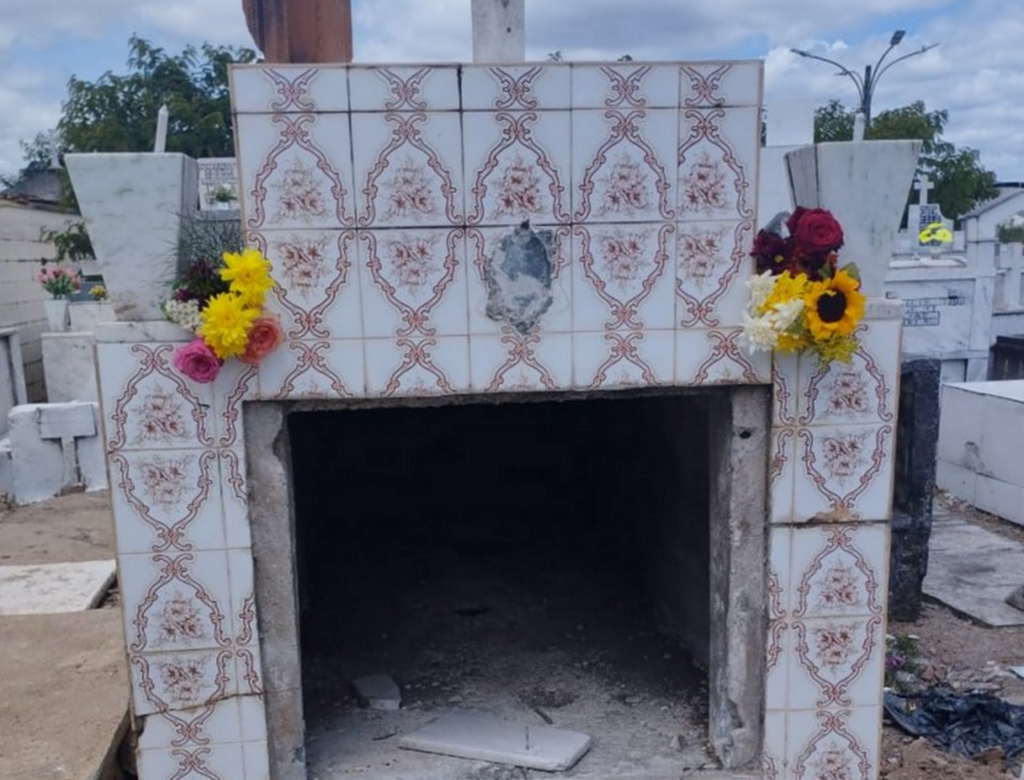 Cemitério Tem Túmulos Violados (foto Reprodução Redes Sociais) 1