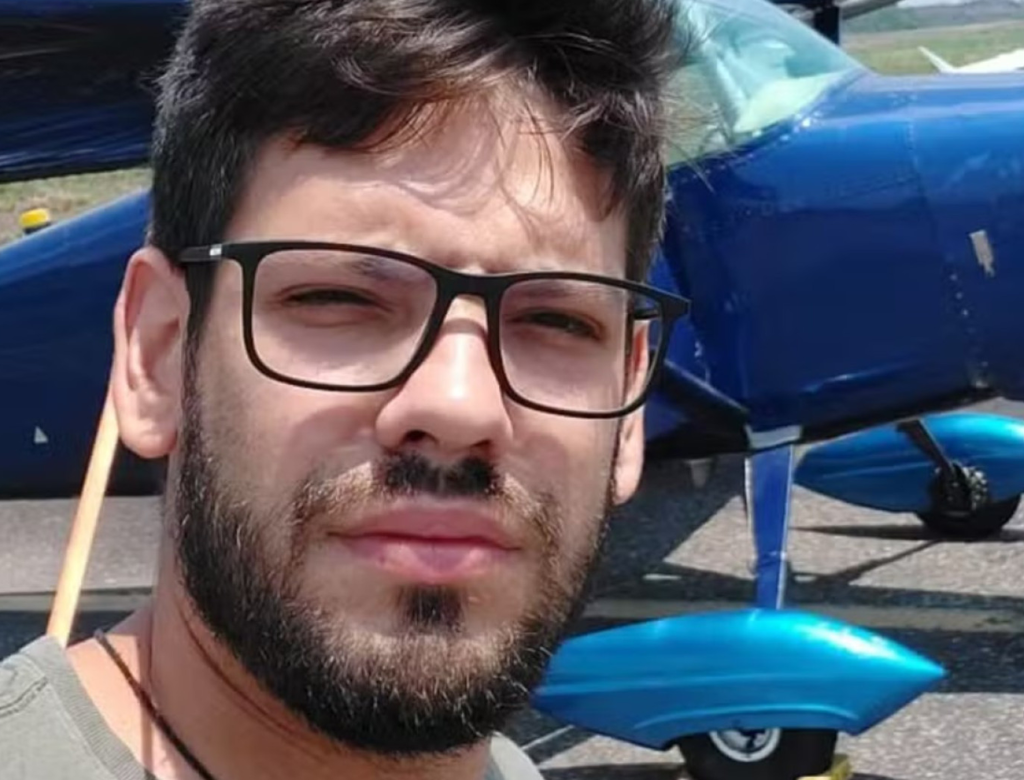 Piloto grava vídeo dentro da aeronave antes da queda (Foto Reprodução Redes Sociais)