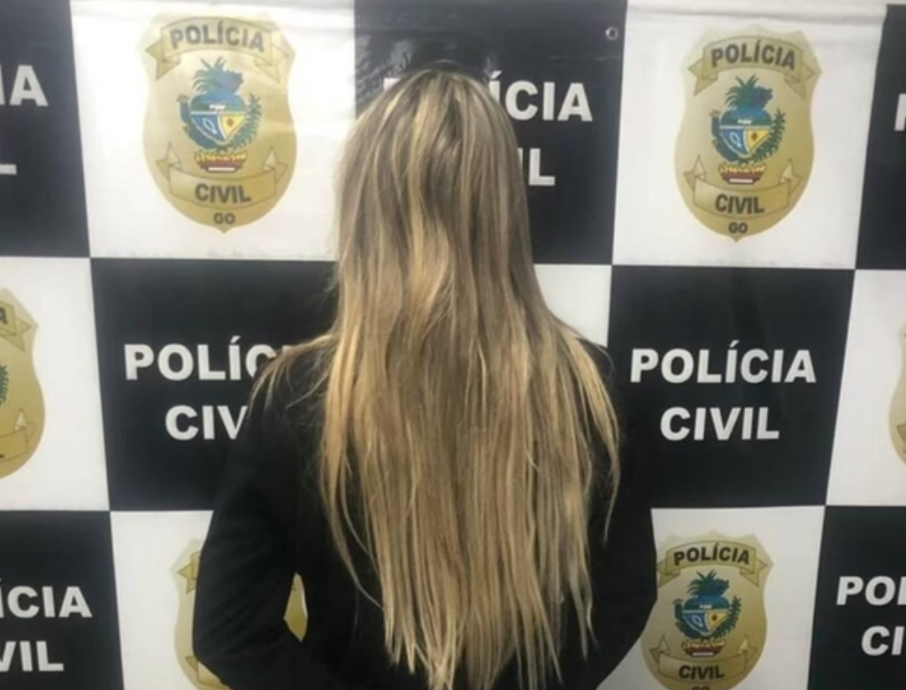 Mulher é presa após chamar técnico de futebol de macaco (Foto Reprodução Redes Sociais)