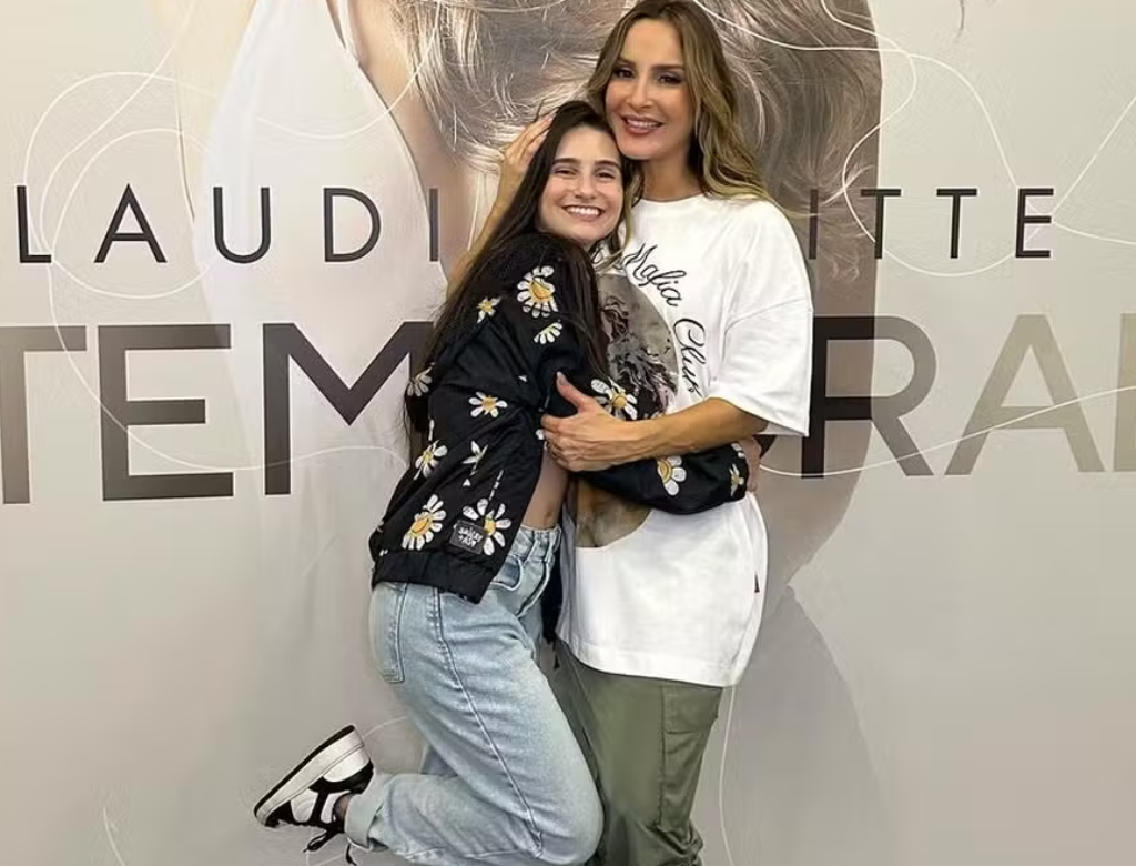Isabella Oliveira e Claudia Leitte (Foto Reprodução Redes Sociais)